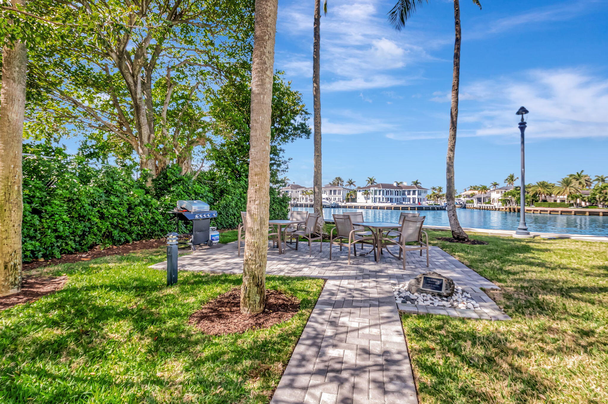 2871 North Ocean Boulevard, Unit R254 Boca Raton, FL 33431 - Photo 62 of 67 a view of a lake with a ocean view