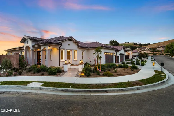 $1,799,000 | 327 Toyon Court, Thousand Oaks, CA 91362