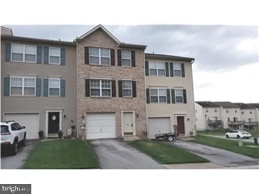 $2,095 | 8 Bridle Path, Wilmington, DE 19808