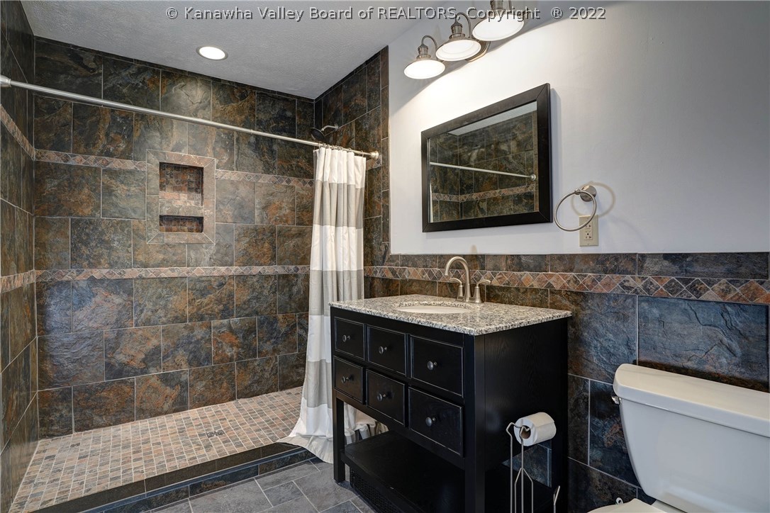 4755 Fire Creek Road Charleston, WV 25313 - Photo 13 of 30 Gallery Image 13