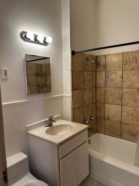 20 East Goethe Street, Unit 504 Chicago, IL 60610 - Photo 9 of 10