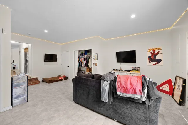 $455,000 | 112 Stillwater Drive, Paris, TN 38242