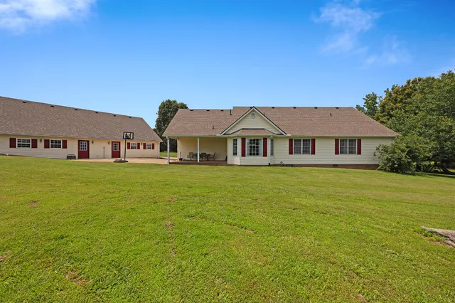 $455,000 | 112 Stillwater Drive, Paris, TN 38242