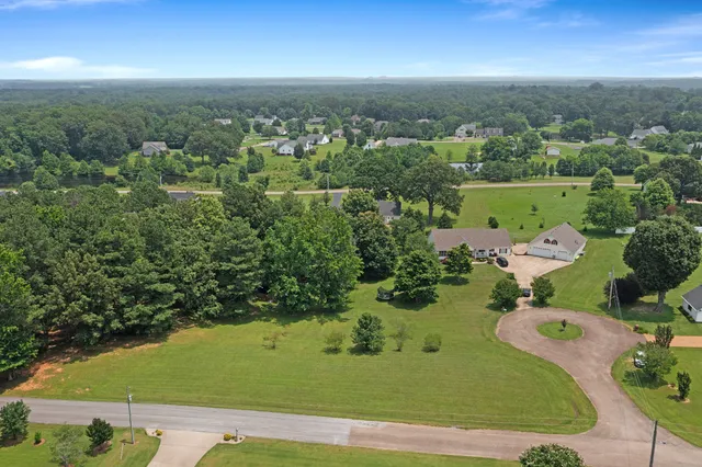 $455,000 | 112 Stillwater Drive, Paris, TN 38242