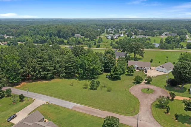 $455,000 | 112 Stillwater Drive, Paris, TN 38242