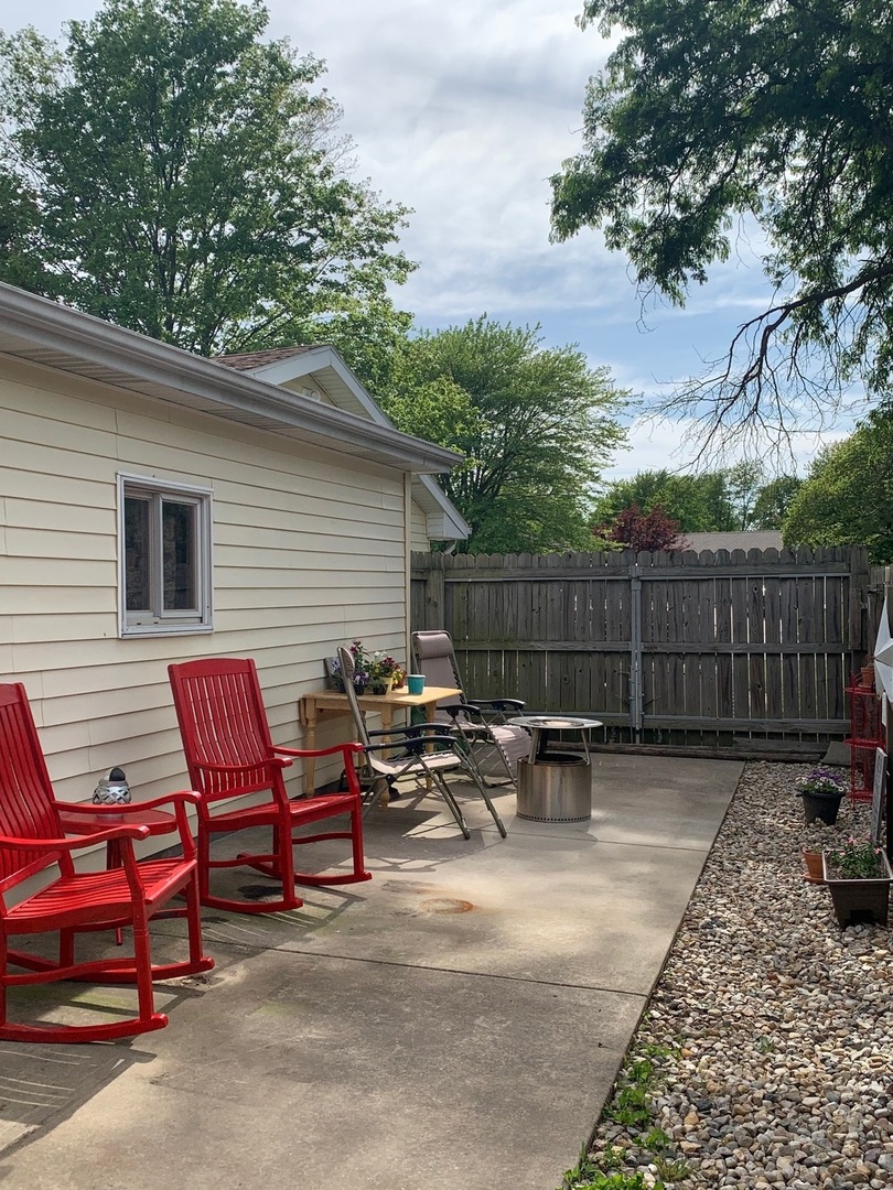 104 South Parkside Road Normal, IL 61761 - Photo 6 of 9
