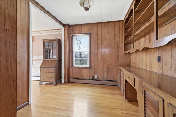 $399,900 | 86 Mendon Road, North Smithfield, RI 02896