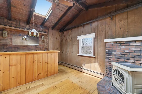 $399,900 | 86 Mendon Road, North Smithfield, RI 02896