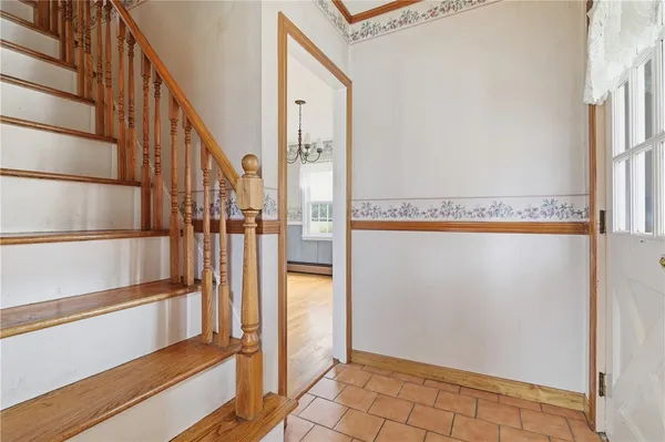 $399,900 | 86 Mendon Road, North Smithfield, RI 02896