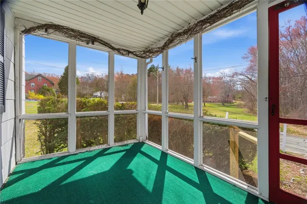 $399,900 | 86 Mendon Road, North Smithfield, RI 02896