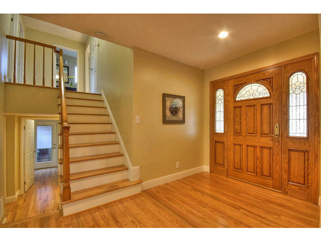 1083 Castleton Way Sunnyvale, CA 94087 - Photo 4 of 25