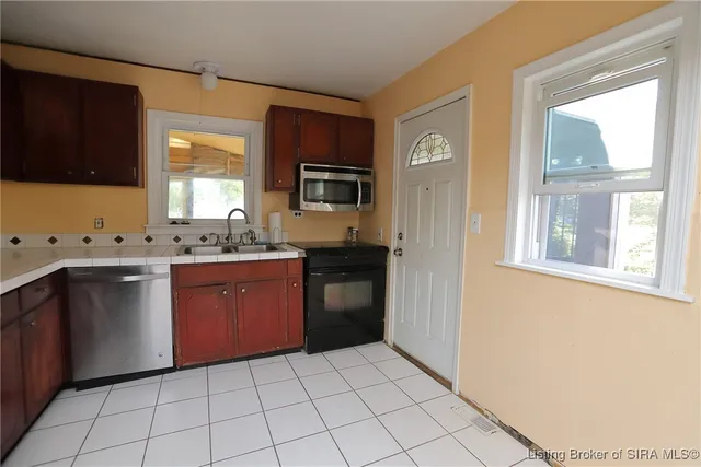 $140,000 | 201 Virginia Court, New Albany, IN 47150