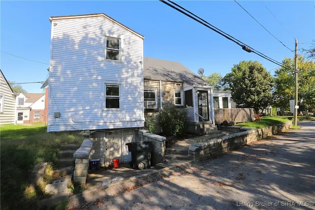 $140,000 | 201 Virginia Court, New Albany, IN 47150