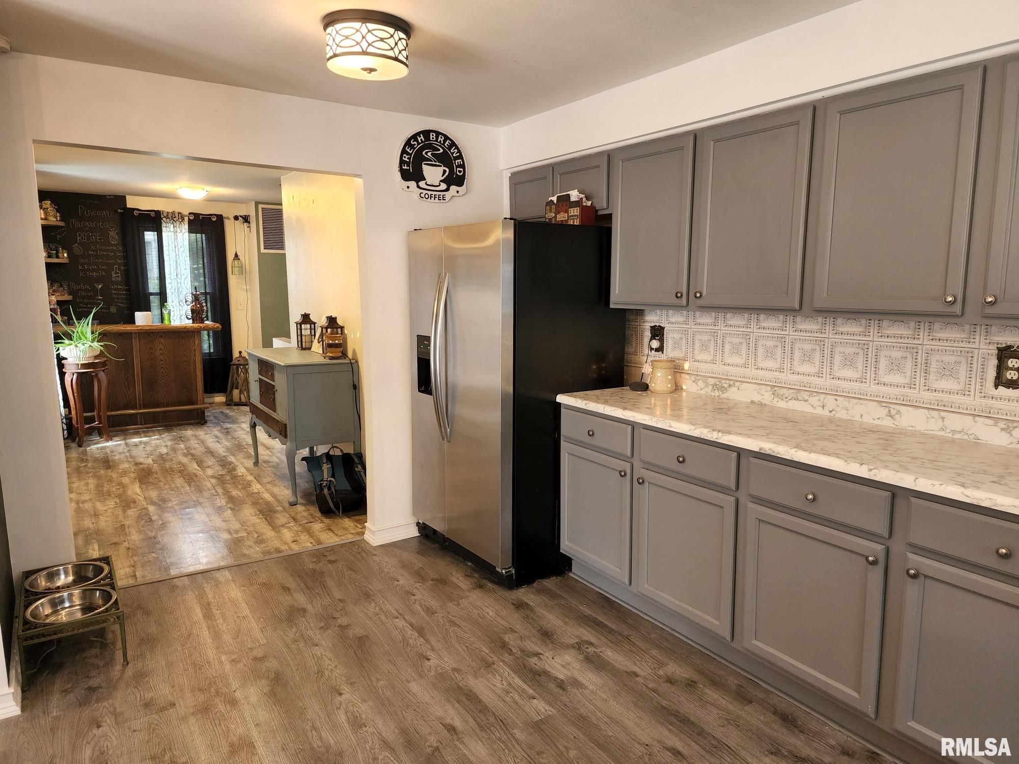 855 Edgehill Road Jacksonville, IL 62650 - Photo 22 of 30 Gallery Image 22