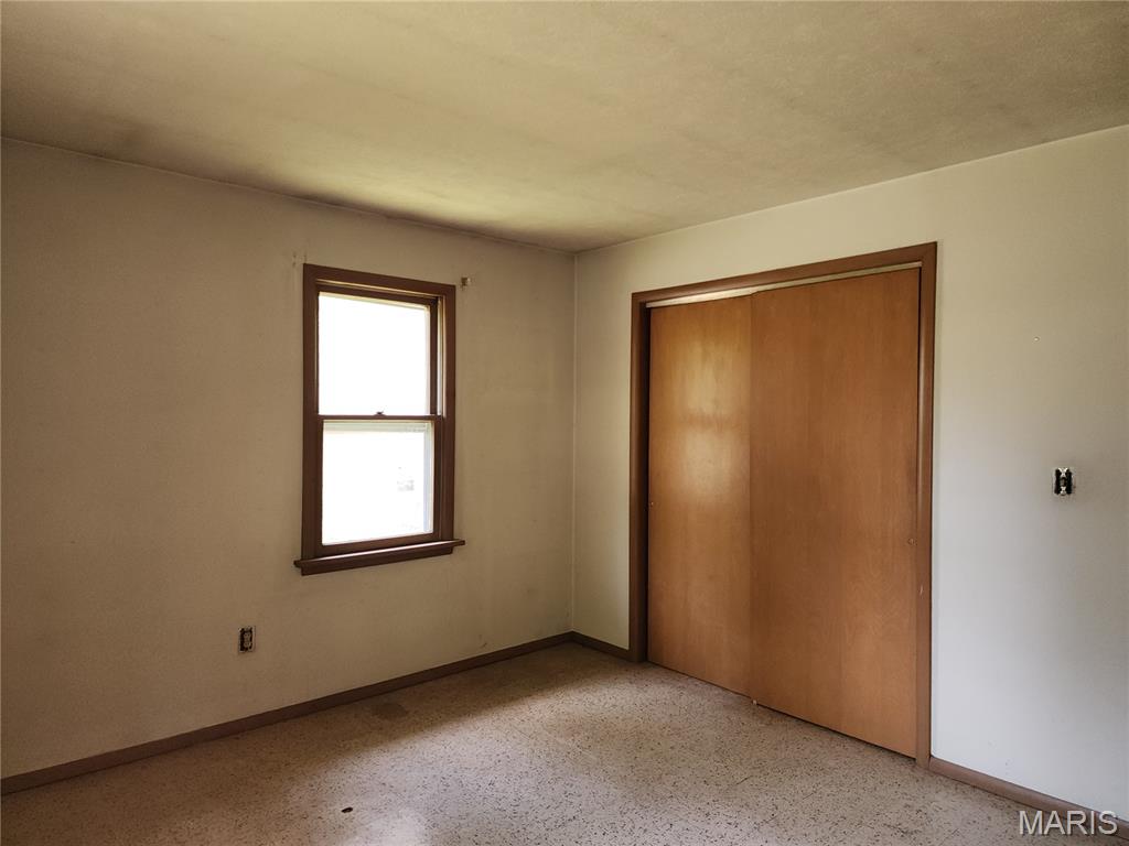 9621 Ridge Heights Road Fairview Heights, IL 62208 - Photo 20 of 37 Gallery Image 20