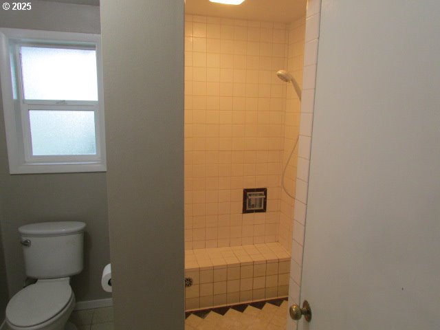 21451 Southeast Webfoot Road Dayton, OR 97114 - Photo 13 of 39 Gallery Image 13