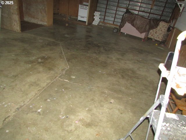 21451 Southeast Webfoot Road Dayton, OR 97114 - Photo 21 of 39 Gallery Image 21