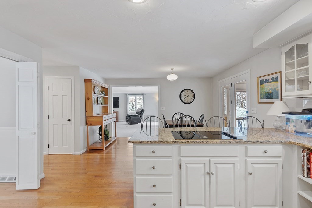 60 Virginia Ridge Road Sudbury, MA 01776 - Photo 13 of 32