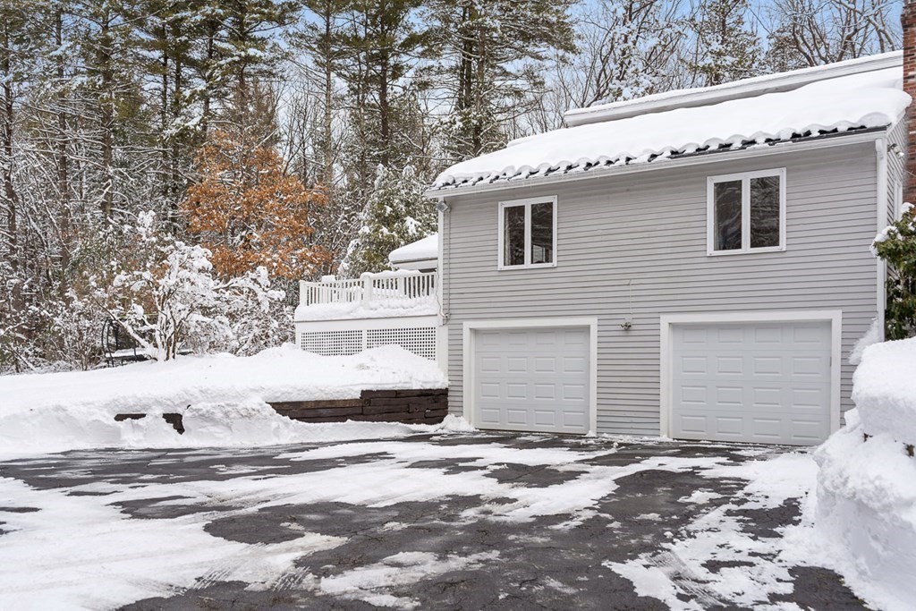 60 Virginia Ridge Road Sudbury, MA 01776 - Photo 3 of 32