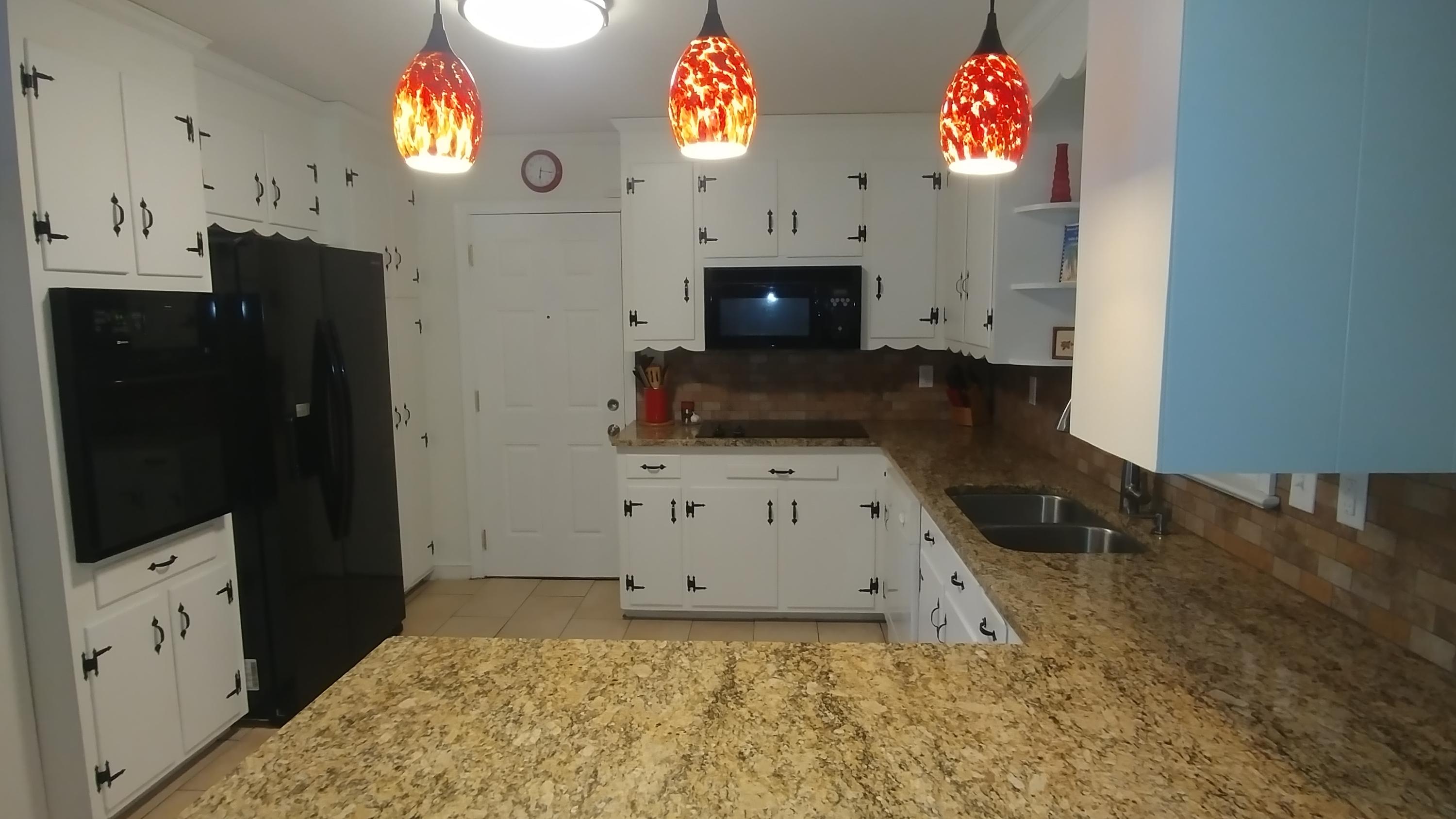 1131 John Rutledge Avenue Hanahan, SC 29410 - Photo 18 of 42 Kitchen3
