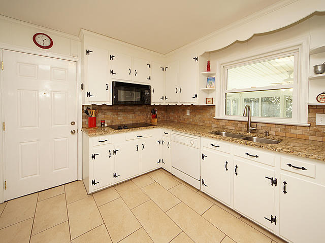 1131 John Rutledge Avenue Hanahan, SC 29410 - Photo 23 of 42 12Kitchen1