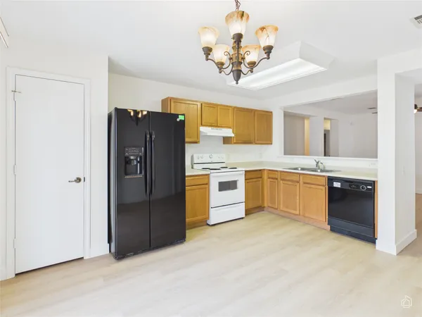 $1,800 | 6824 Walkup Lane, Austin, TX 78747