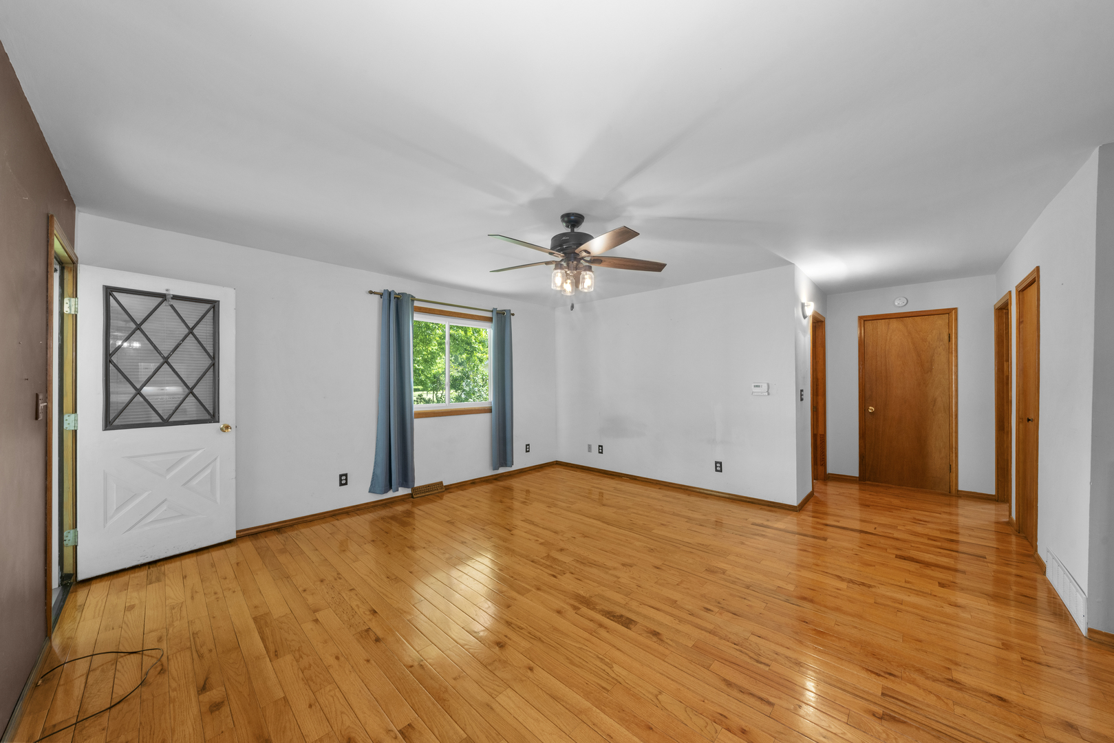 237 Chapman Street Paw Paw, IL 61353 - Photo 5 of 26