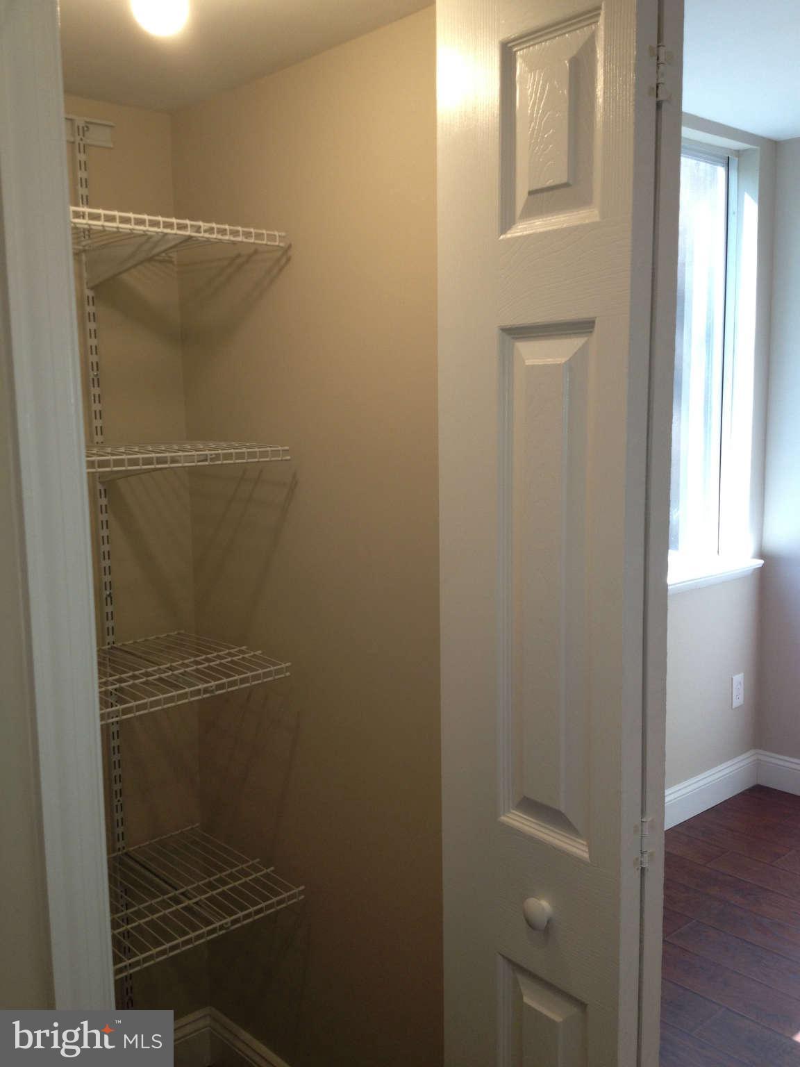 11180 Forest Edge Drive Reston, VA 20190 - Photo 16 of 24 Kitchen