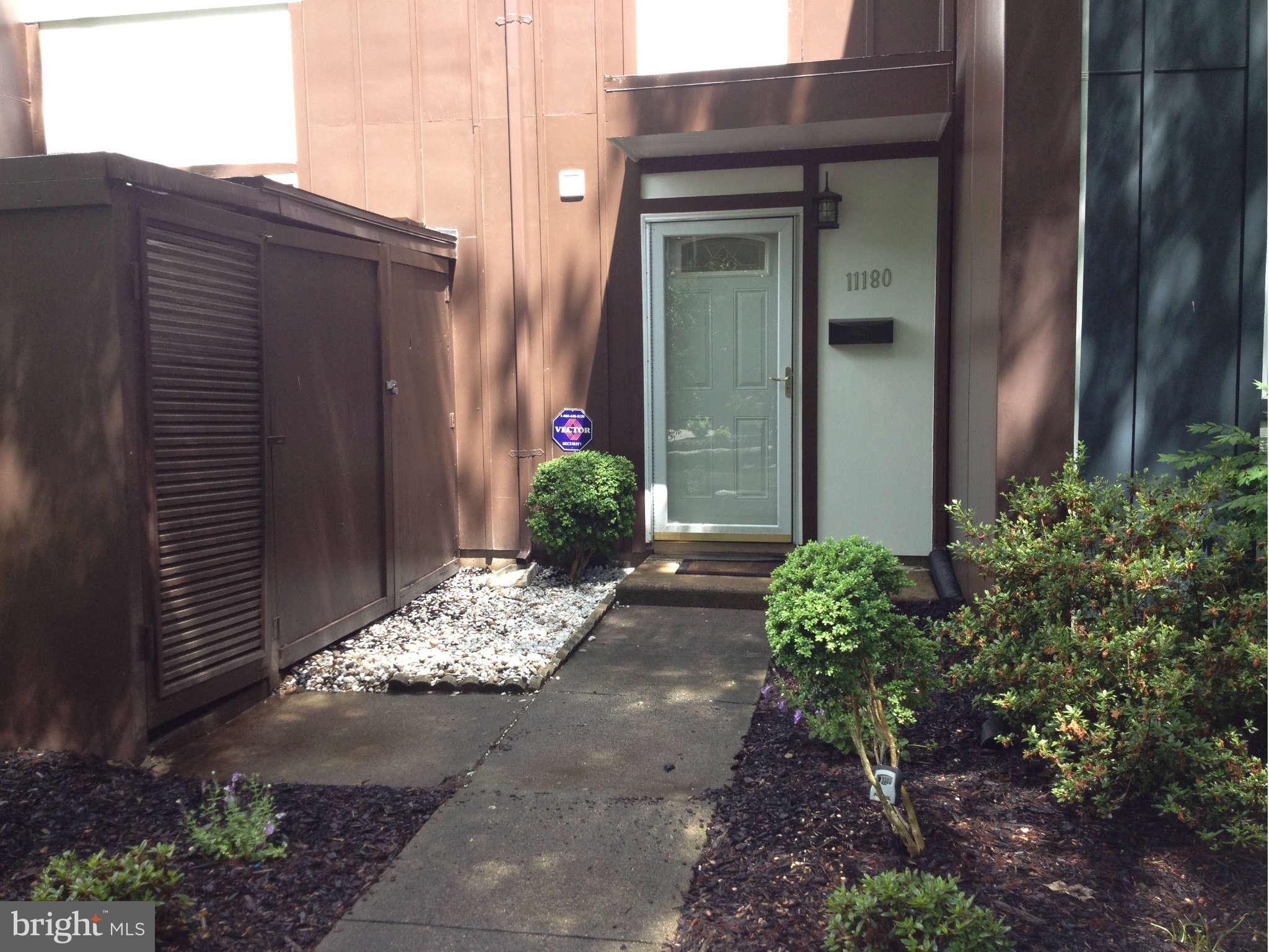 11180 Forest Edge Drive Reston, VA 20190 - Photo 23 of 24 Exterior (Front)