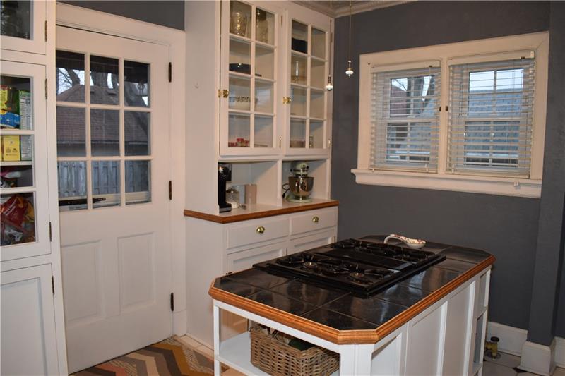 441 Ridgeway Street Greensburg, PA 15601 - Photo 11 of 20 Gallery Image 11
