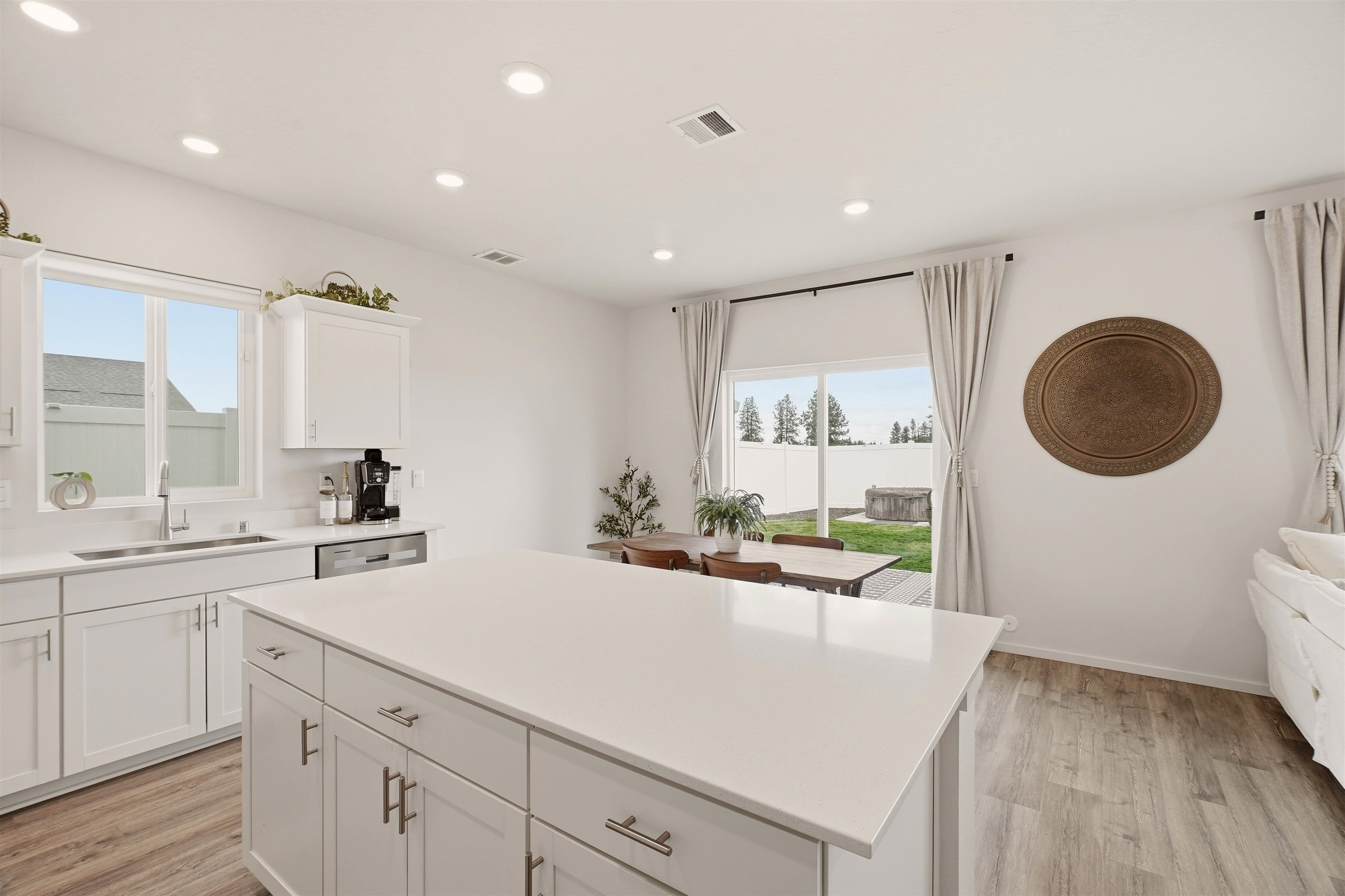 6335 South Soda Road Spokane, WA 99224 - Photo 14 of 39