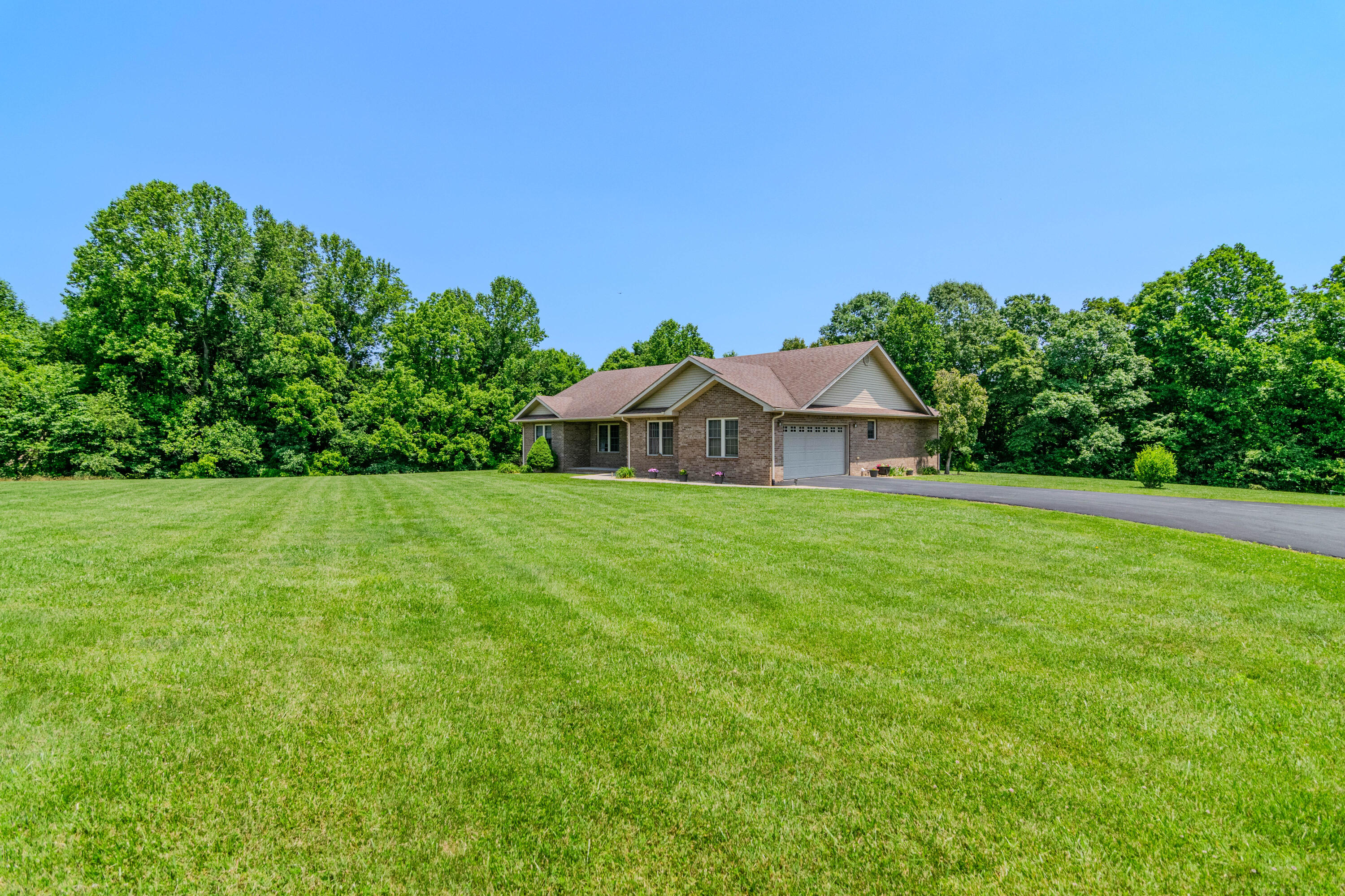 1288 Frontage Road Russell Springs, KY 42642 - Photo 36 of 72 1288Frontage-0095