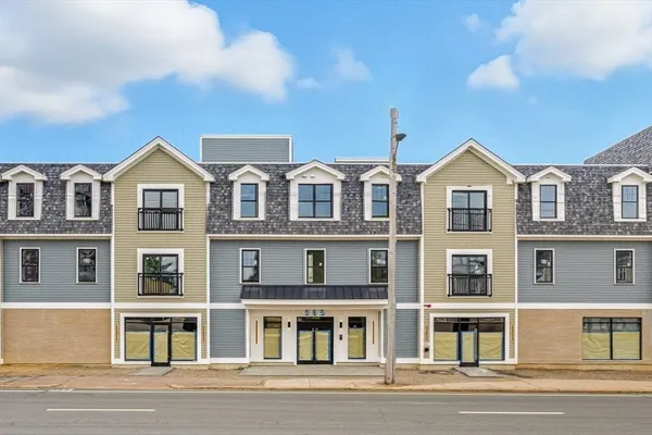 $595,000 | 585 Washington Street, Unit 202, Quincy, MA 02169