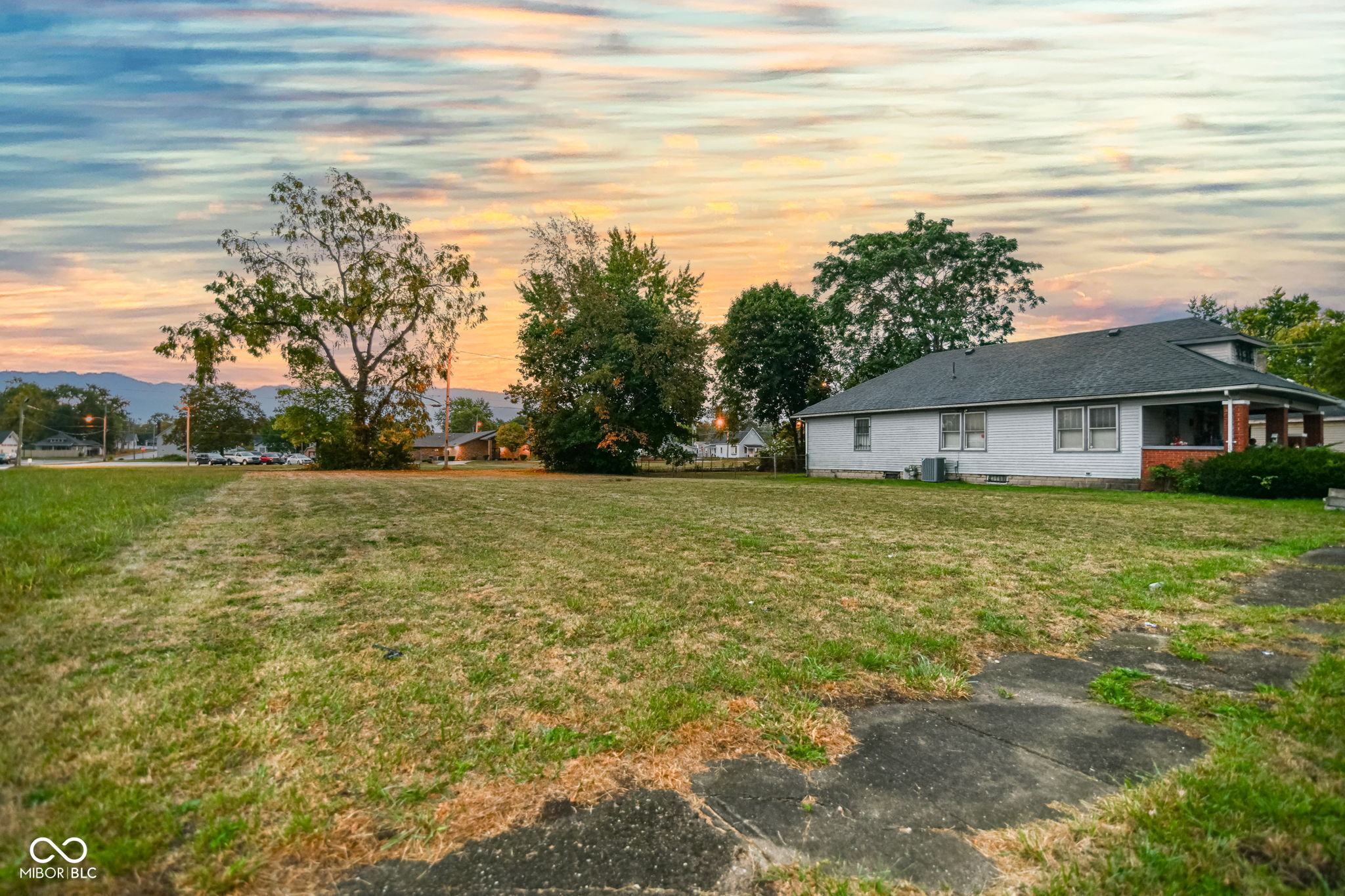 2114 Locust Street Anderson, IN 46016 - Photo 5 of 5
