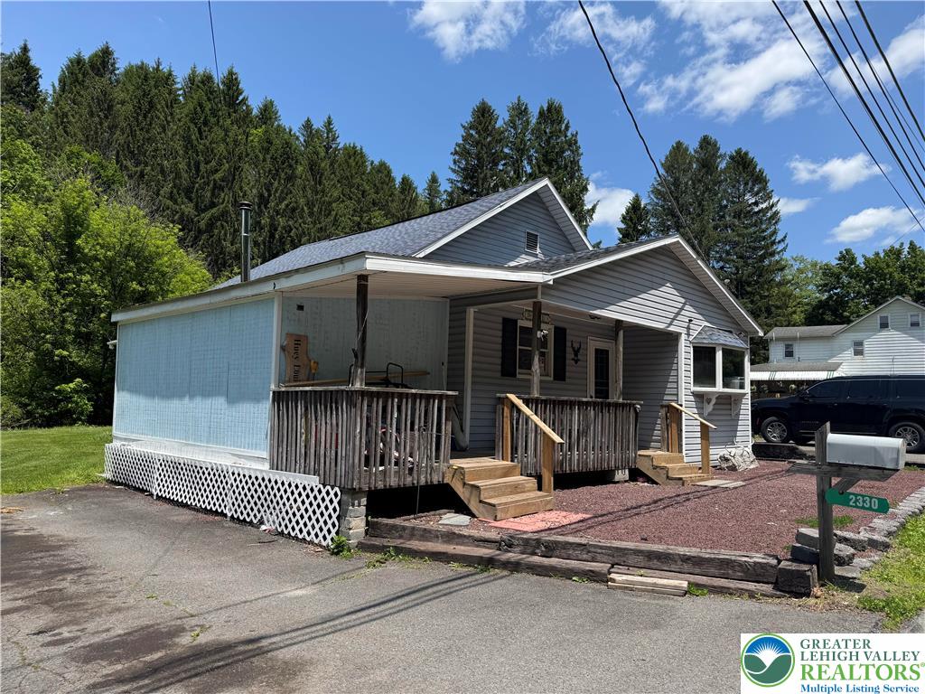 2330 Long Run Road Lehighton, PA 18235 - Photo 2 of 25 Gallery Image 2