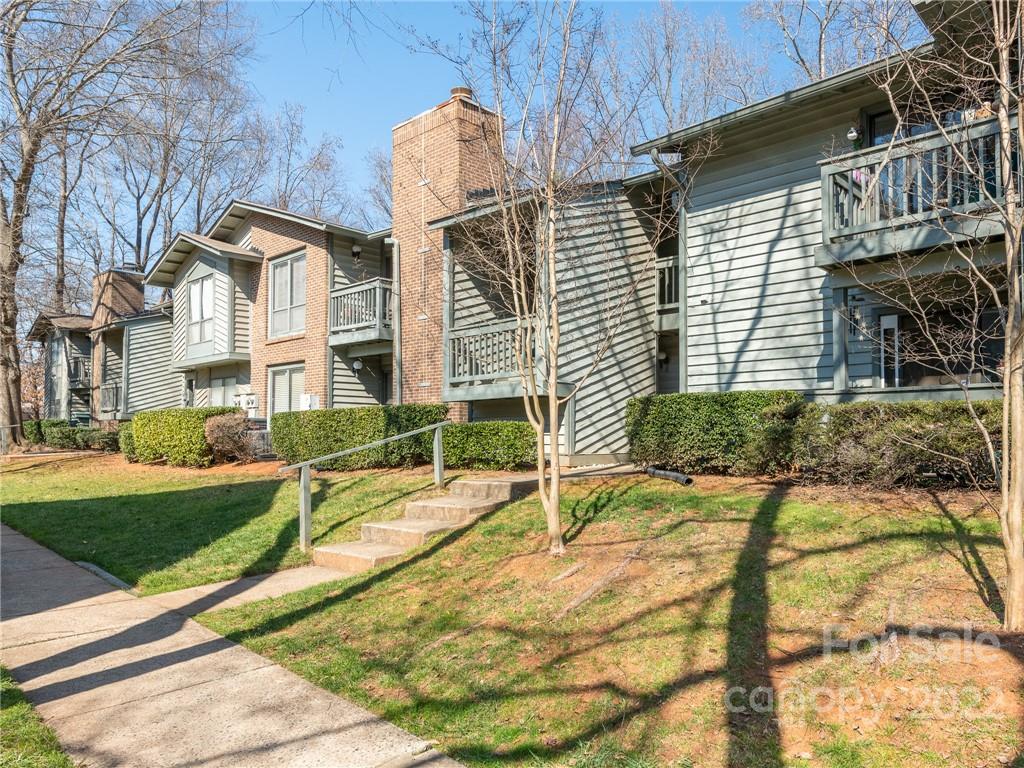 5012 Sardis Road, Unit E Charlotte, NC 28270 - Photo 7 of 31 Gallery Image 7