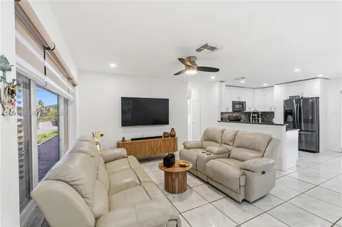 $599,000 | 630 Northeast 23rd Court, Pompano Beach, FL 33064