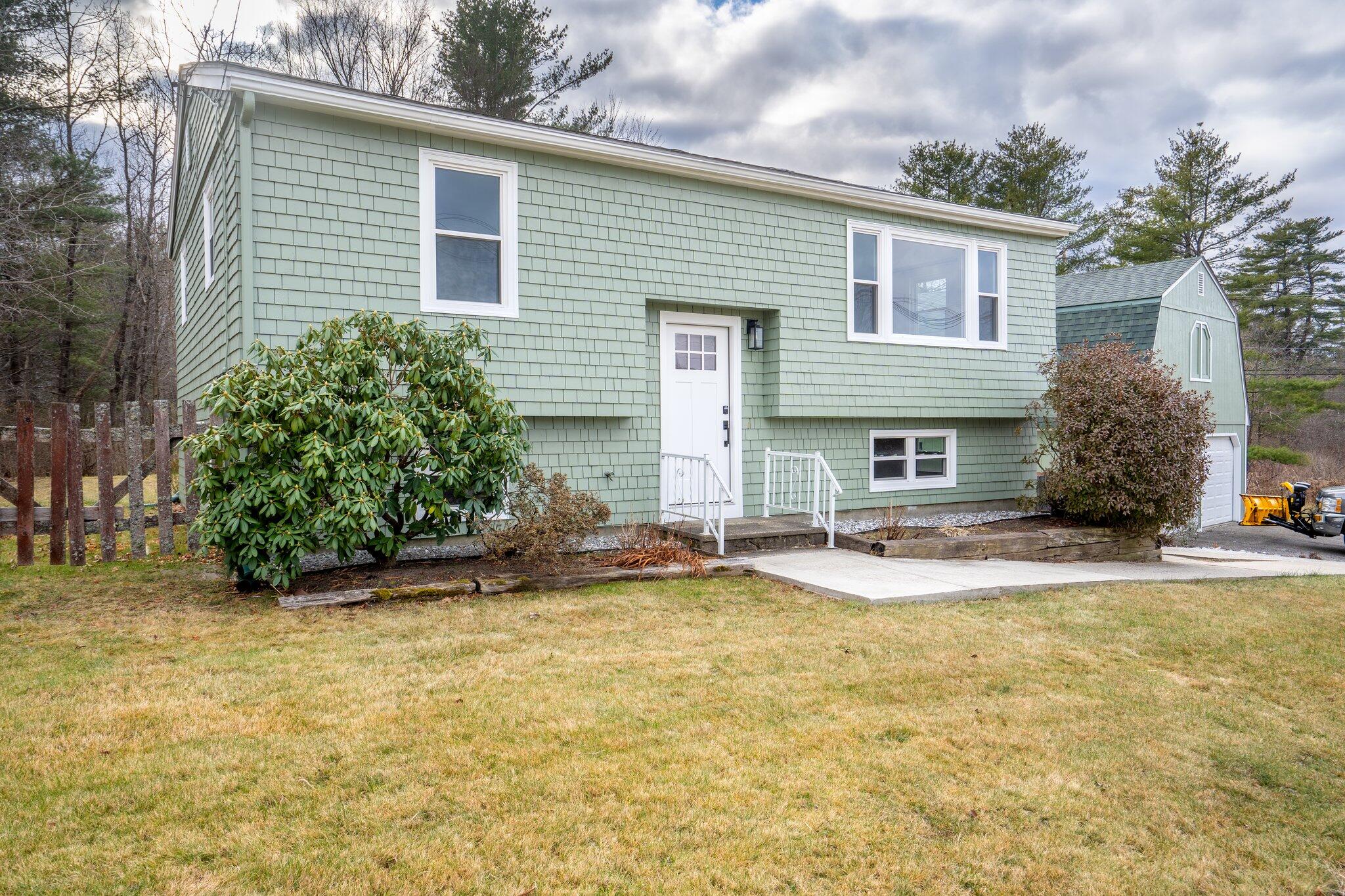 28 Broadturn Road Scarborough, ME 04074 - Photo 1 of 62 3-web-or-mls-DSC07258