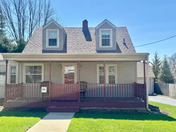 $195,000 | 909 East 4th Street, Belvidere, IL 61008