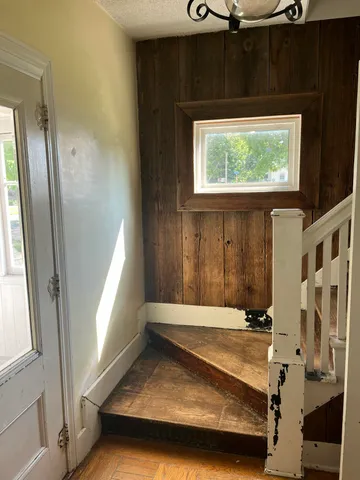 $255,000 | 432 South Lincoln Street, Portland, MI 48875