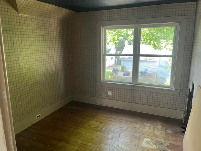 $255,000 | 432 South Lincoln Street, Portland, MI 48875