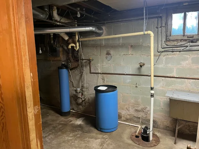 $255,000 | 432 South Lincoln Street, Portland, MI 48875