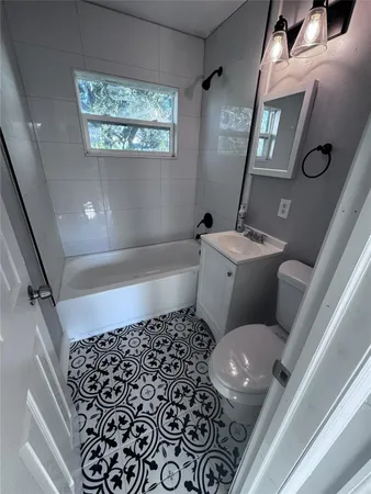 $1,100 | 704 South Main Avenue, Lake Placid, FL 33852