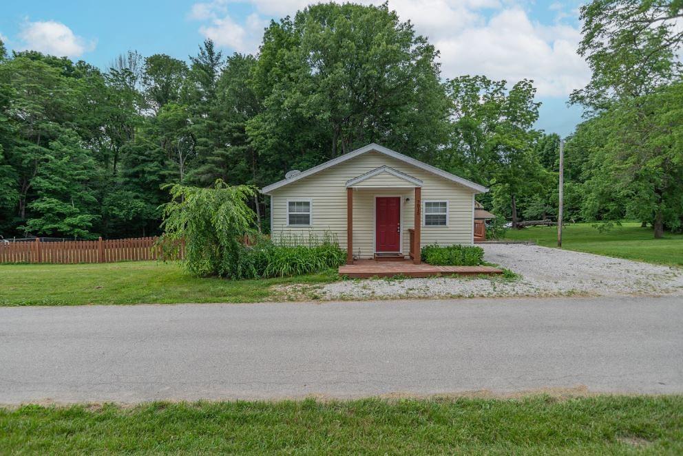 7015 Red Day Road Martinsville, IN 46151 - Photo 1 of 21