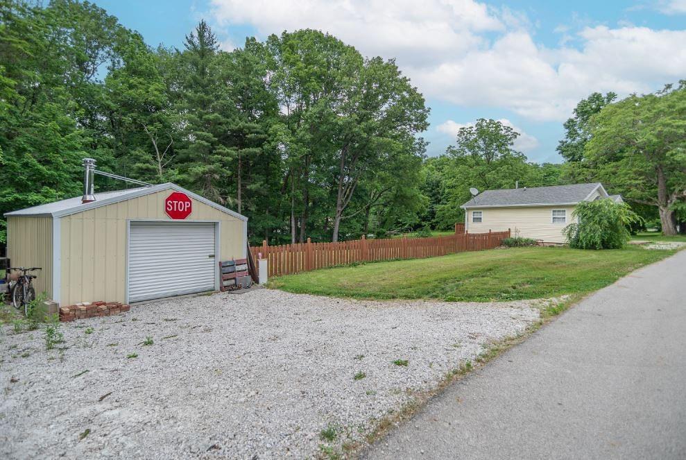 7015 Red Day Road Martinsville, IN 46151 - Photo 4 of 21