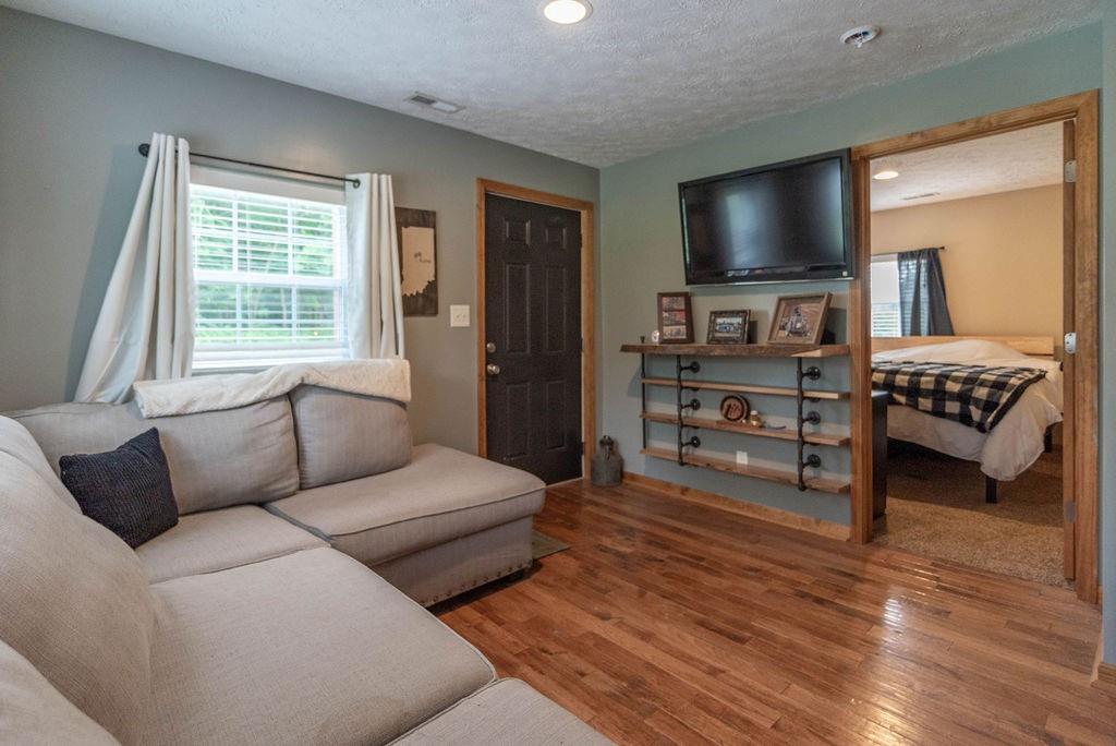7015 Red Day Road Martinsville, IN 46151 - Photo 7 of 21