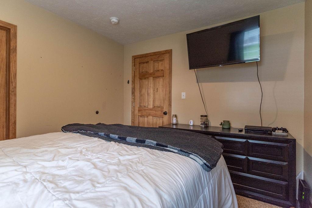 7015 Red Day Road Martinsville, IN 46151 - Photo 10 of 21