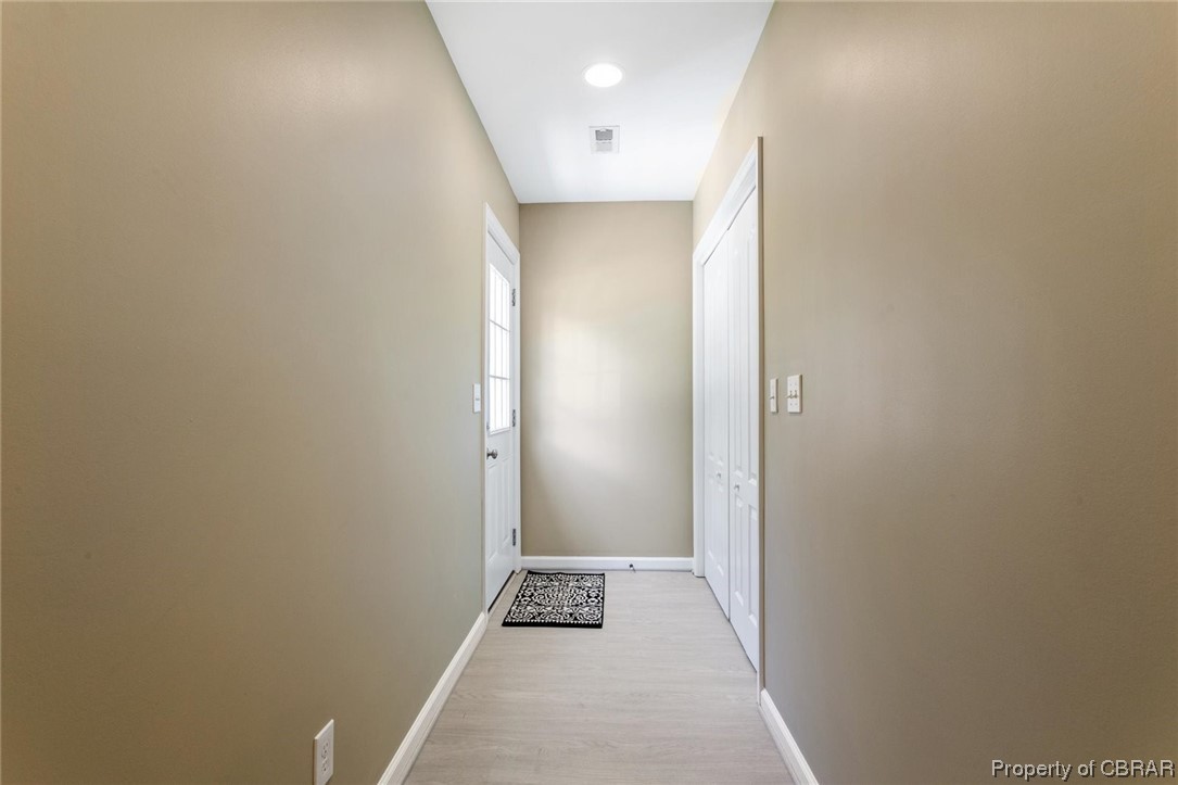 6922 Belroi Road Gloucester, VA 23061 - Photo 25 of 30 Conveniently located side entry with utility closet