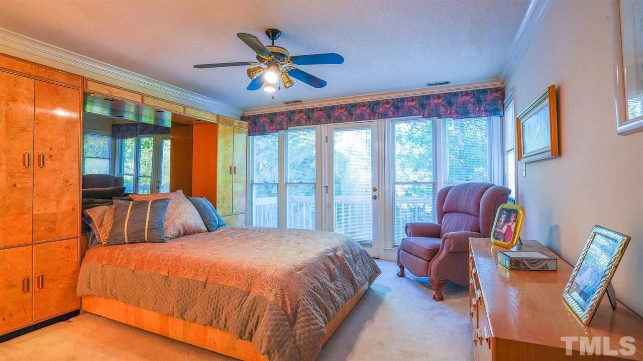 6937 Hunters Way Raleigh, NC 27615 - Photo 19 of 27