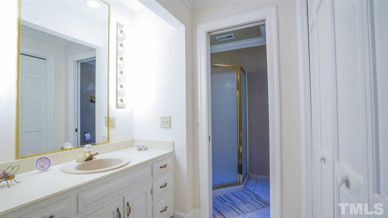 6937 Hunters Way Raleigh, NC 27615 - Photo 20 of 27